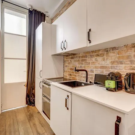 Gare De Lyon 4bd - 4bth Apartment! Parigi