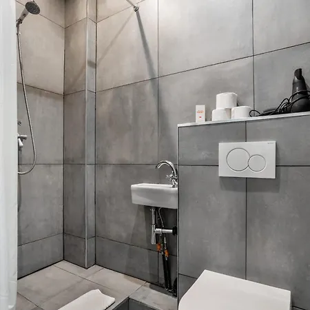 Gare De Lyon 4bd - 4bth Apartment! Paris