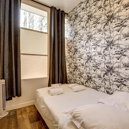 Gare De Lyon 4bd - 4bth Apartment! باريس